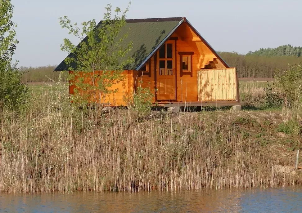 Blockhütte am See
